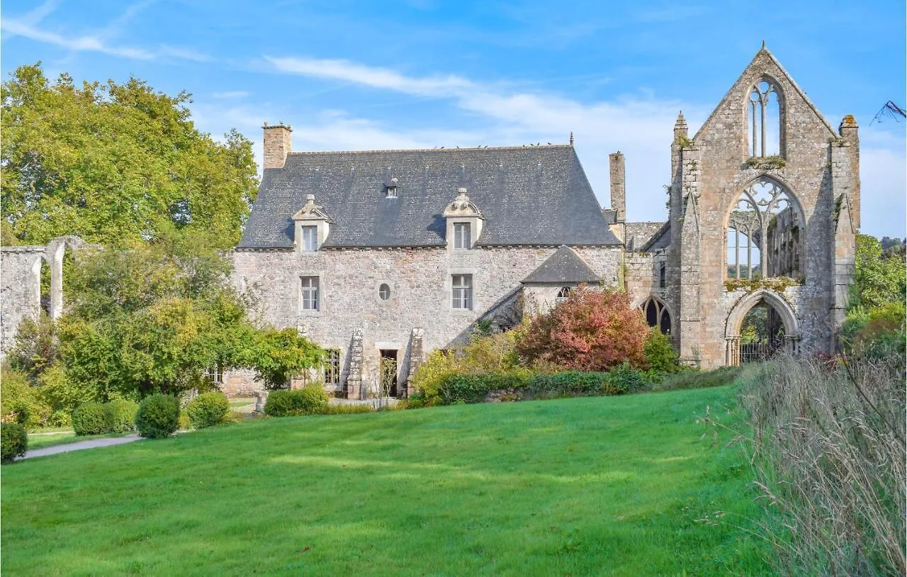 Beautiful Home In Pleudaniel 0*,  France